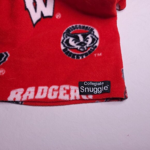 Wisconsin Badgers Red Collegiate Snuggie Blanket With Sleeves Tailgating - Picture 3 of 5